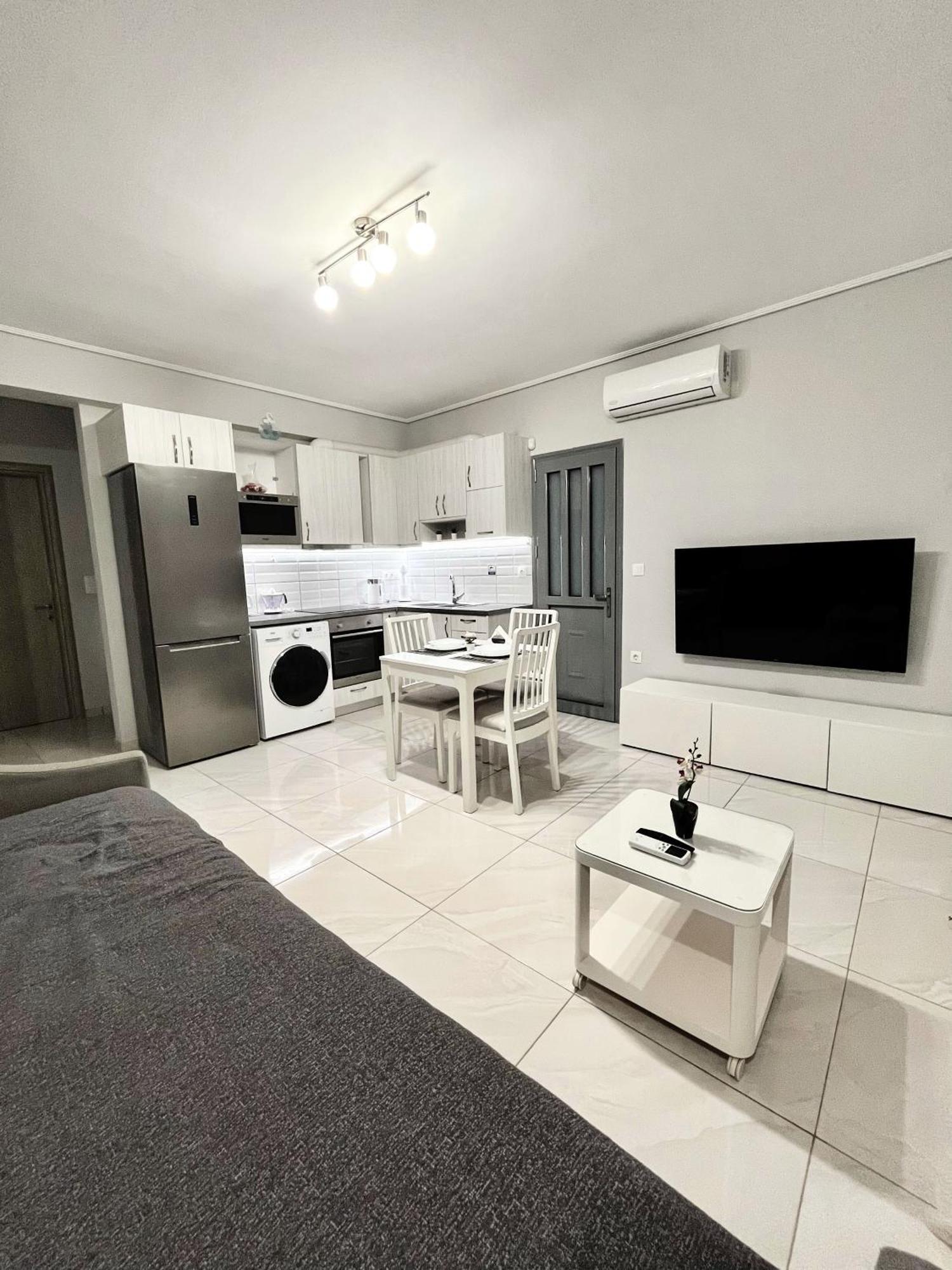 Blueline Apartment 3 Loutráki Exteriér fotografie